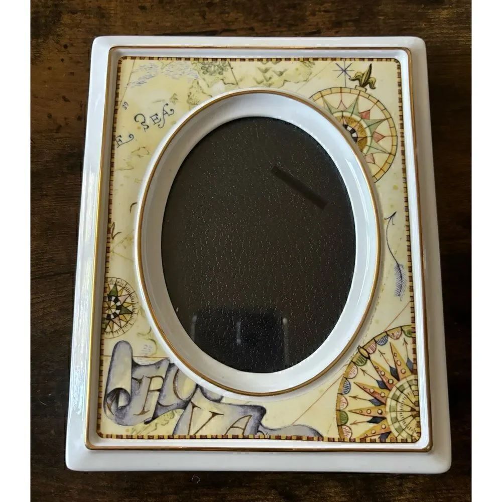 Vintage Wedgwood Atlas photo frame
